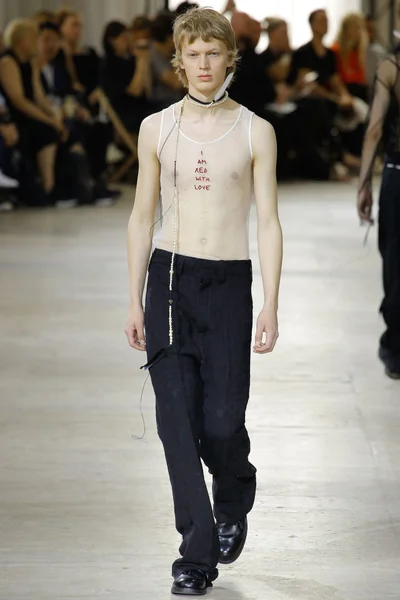 Look 13